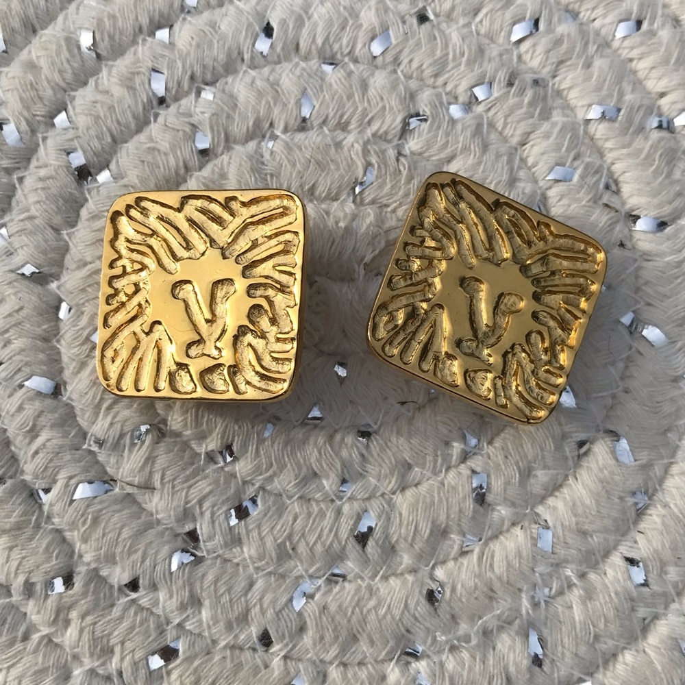 Vintage Anne Klein Lion Gold Tone Clip Earrings